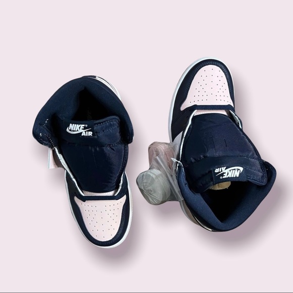 Air Jordan 1 Atmosphere - Picture 2 of 8